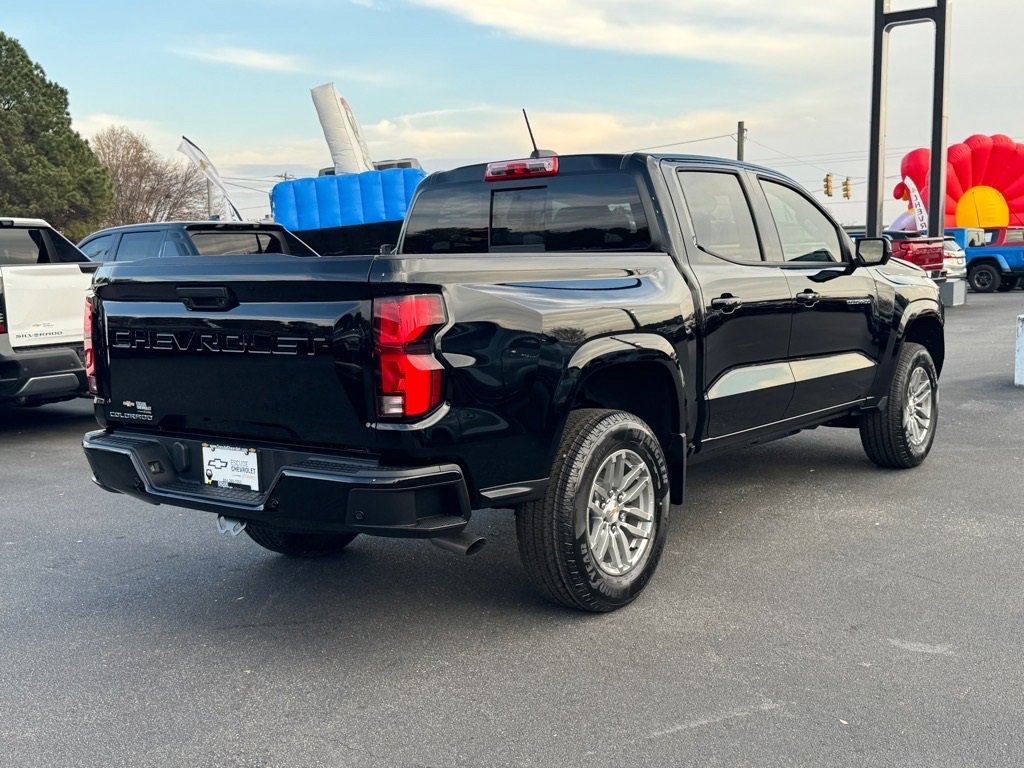 2026 Chevrolet Colorado LT photo 3