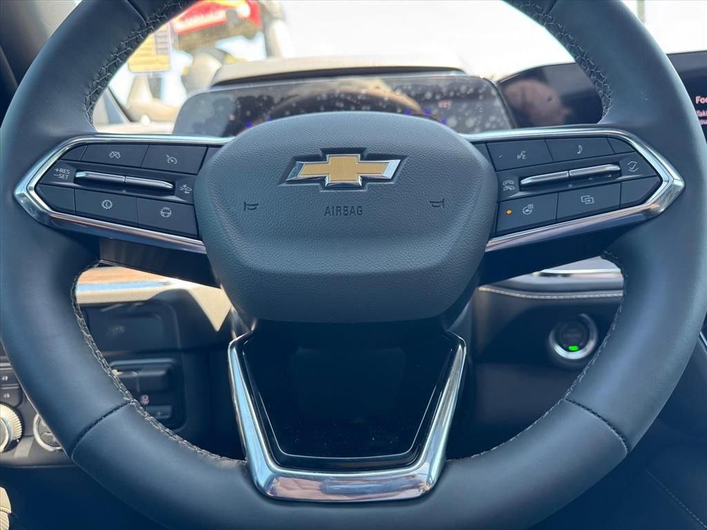 2025 Chevrolet Suburban Premier - Photo 18