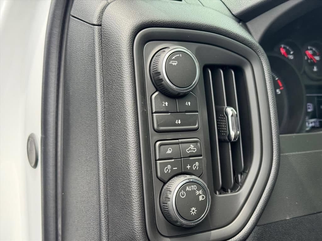 2026 Chevrolet Silverado 2500 HD Custom - Photo 12