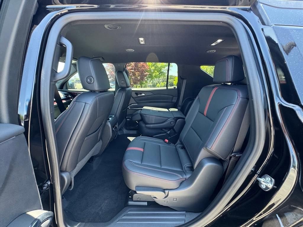 2026 Chevrolet Traverse RS - Photo 9