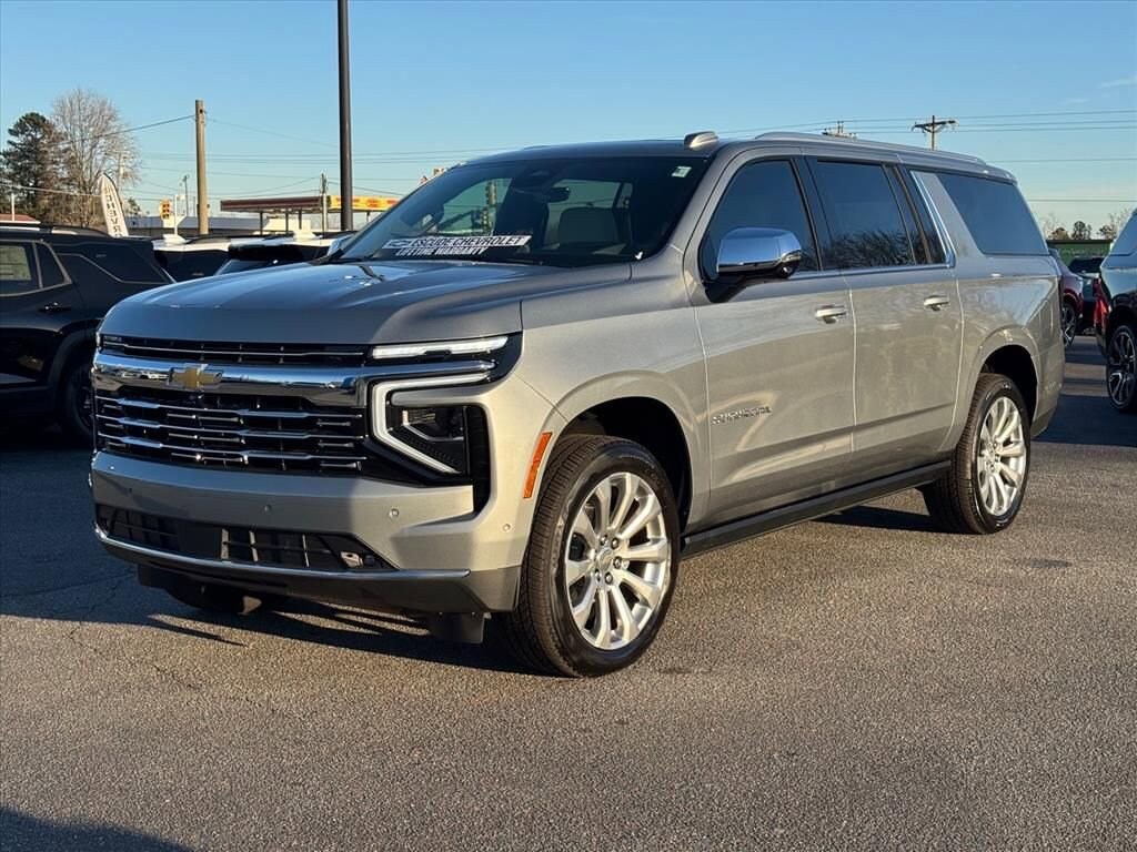 2025 Chevrolet Suburban Premier - Photo 6