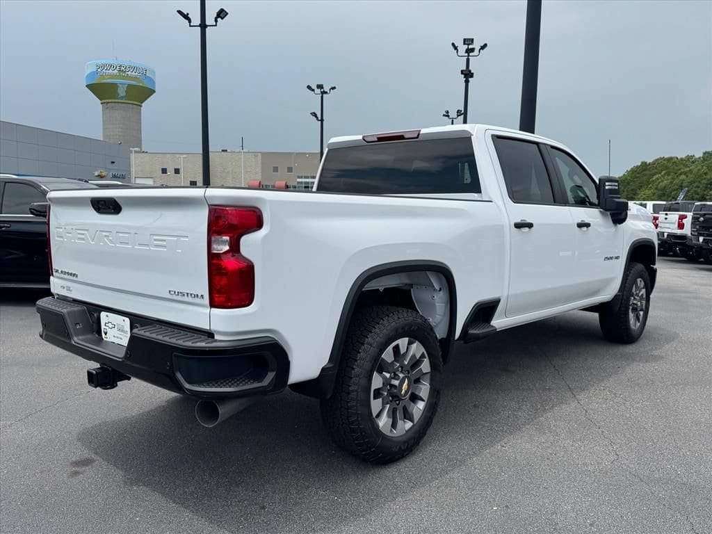 2026 Chevrolet Silverado 2500 HD Custom - Photo 3