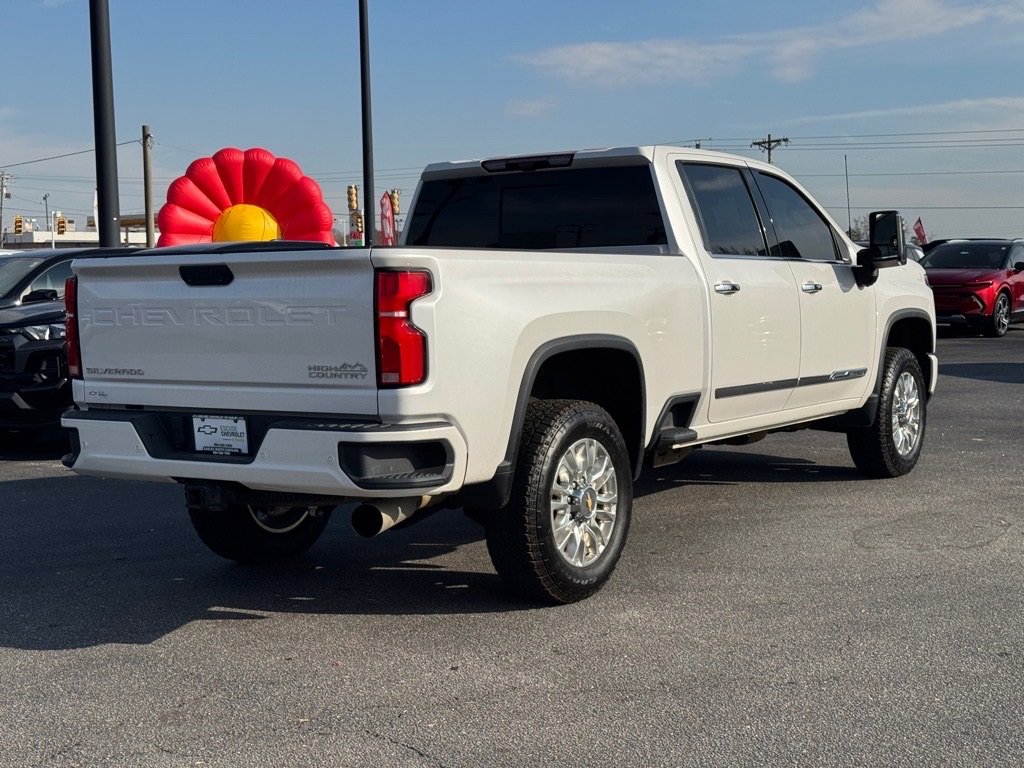2024 Chevrolet Silverado 3500HD High Country photo 2