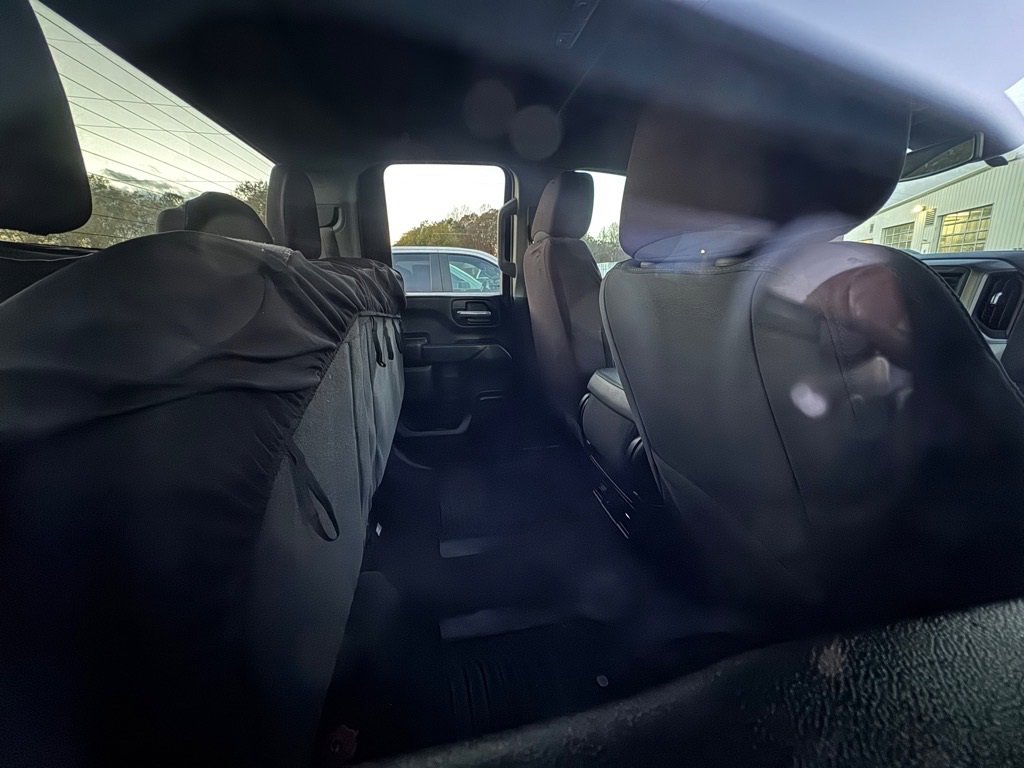 2025 Chevrolet Silverado 2500HD Custom photo 4