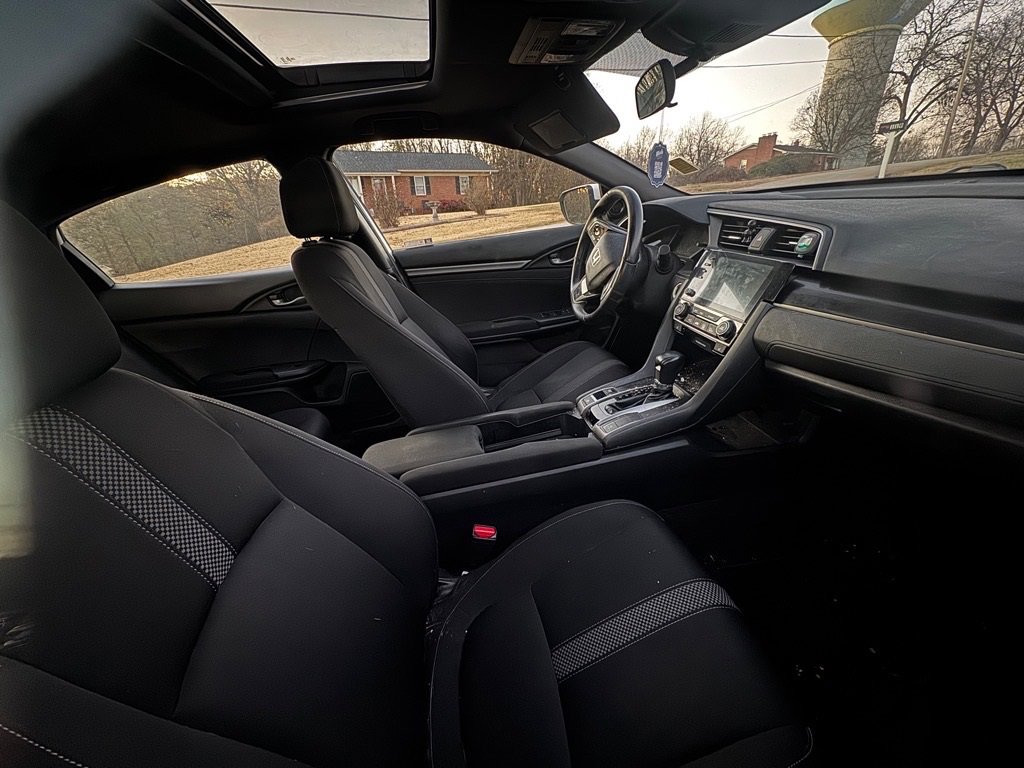 2021 Honda Civic Hatchback EX photo 3