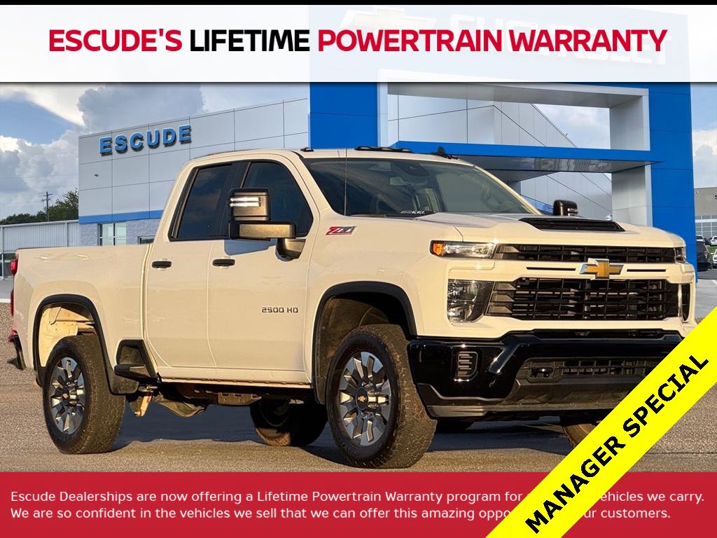 2025 Chevrolet Silverado 2500HD Custom's photo