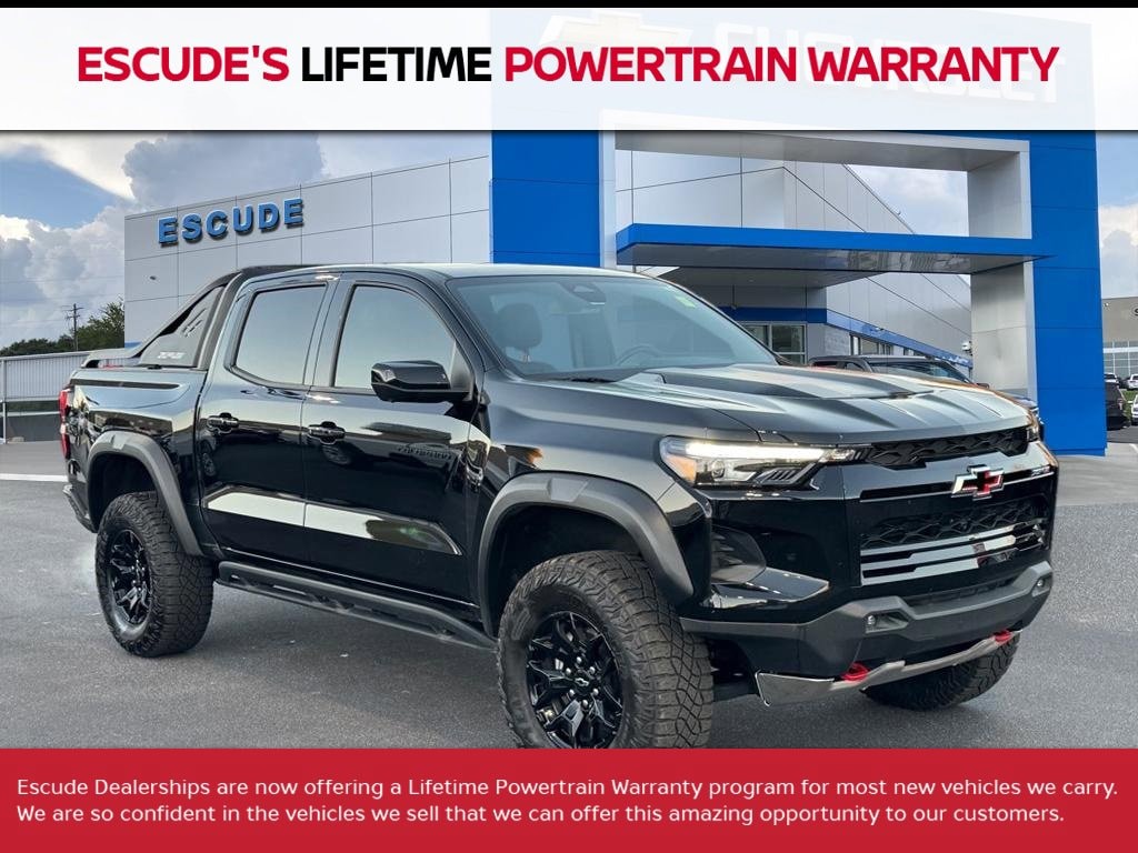 2025 Chevrolet Colorado ZR2's photo