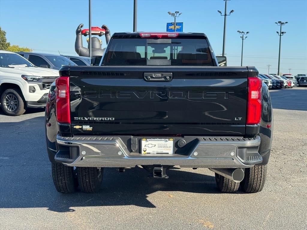 New 2026 Chevrolet Silverado 3500 HD LT DRW Truck