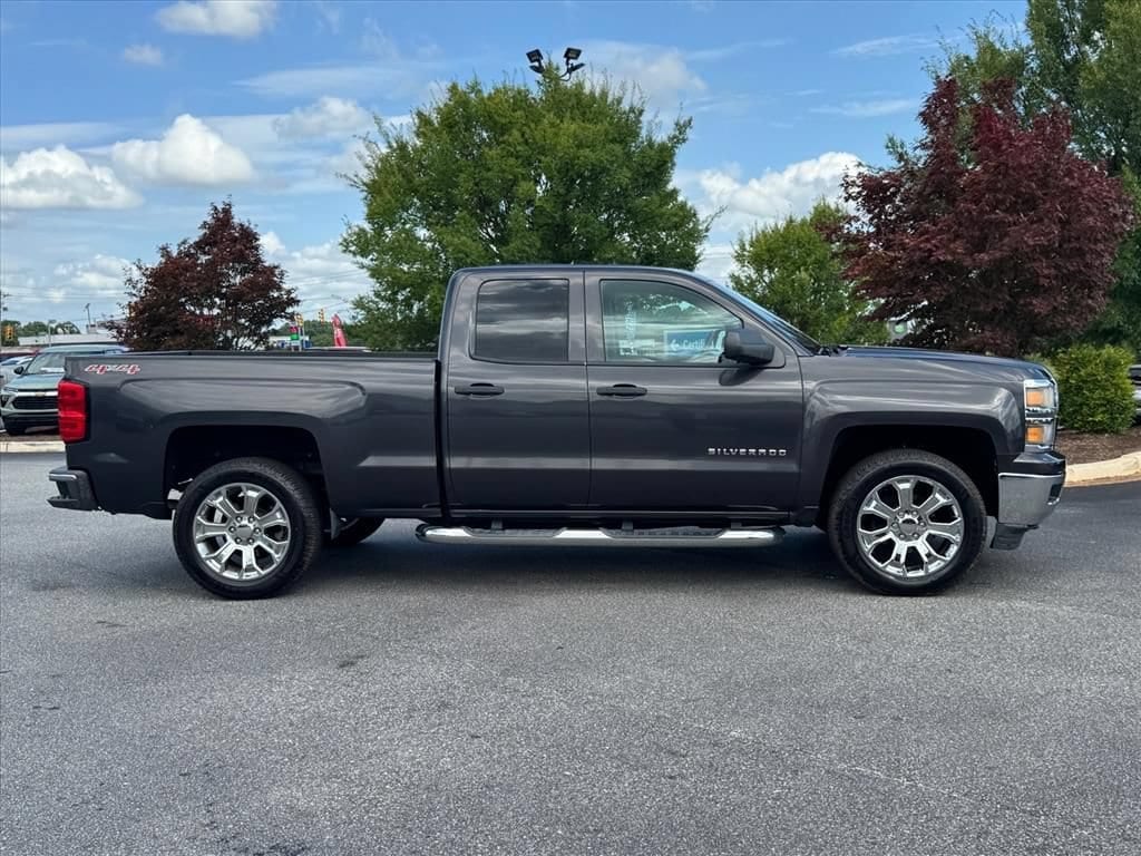 Used 2014 Chevrolet Silverado 1500 LT with VIN 1GCVKREC3EZ142644 for sale in Easley, SC