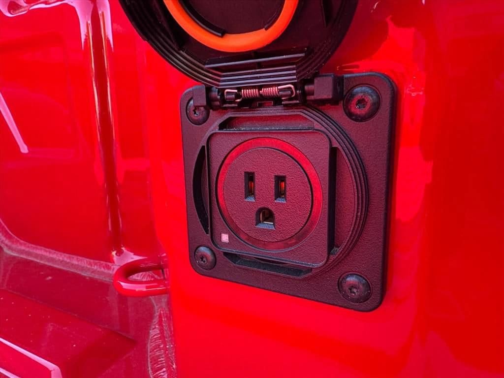 2025 Chevrolet Silverado 1500 LT - Photo 8