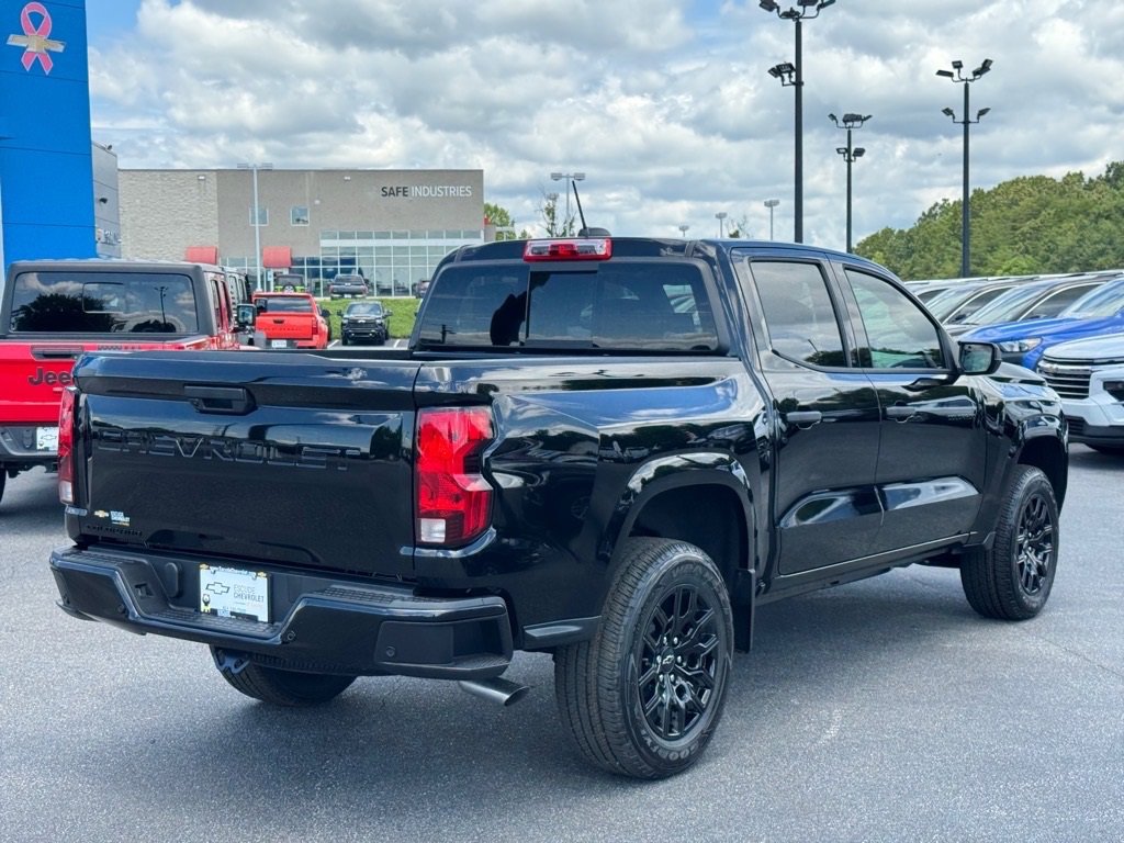 2026 Chevrolet Colorado Work Truck photo 2