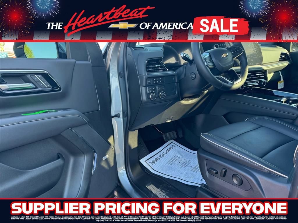 2025 Chevrolet Suburban Premier - Photo 13