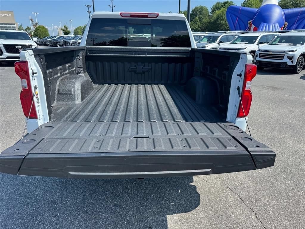 2026 Chevrolet Silverado 1500 LTZ - Photo 7