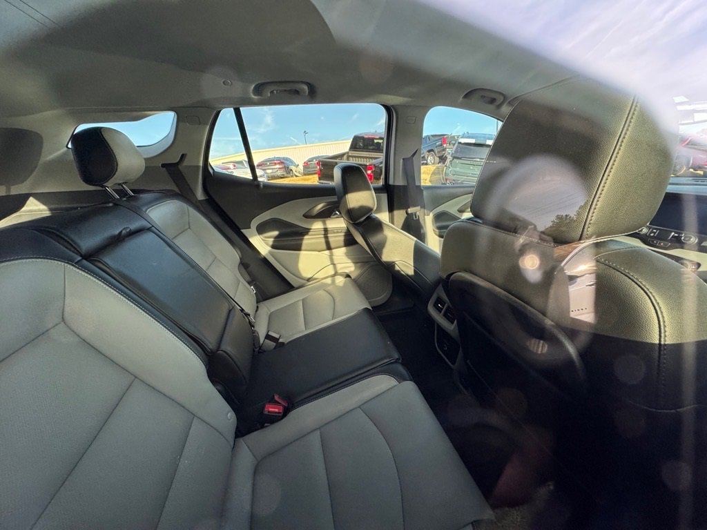 2023 Gmc Terrain SLT photo 3
