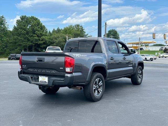 Used 2017 Toyota Tacoma TRD Sport with VIN 5TFAZ5CN9HX044578 for sale in Easley, SC