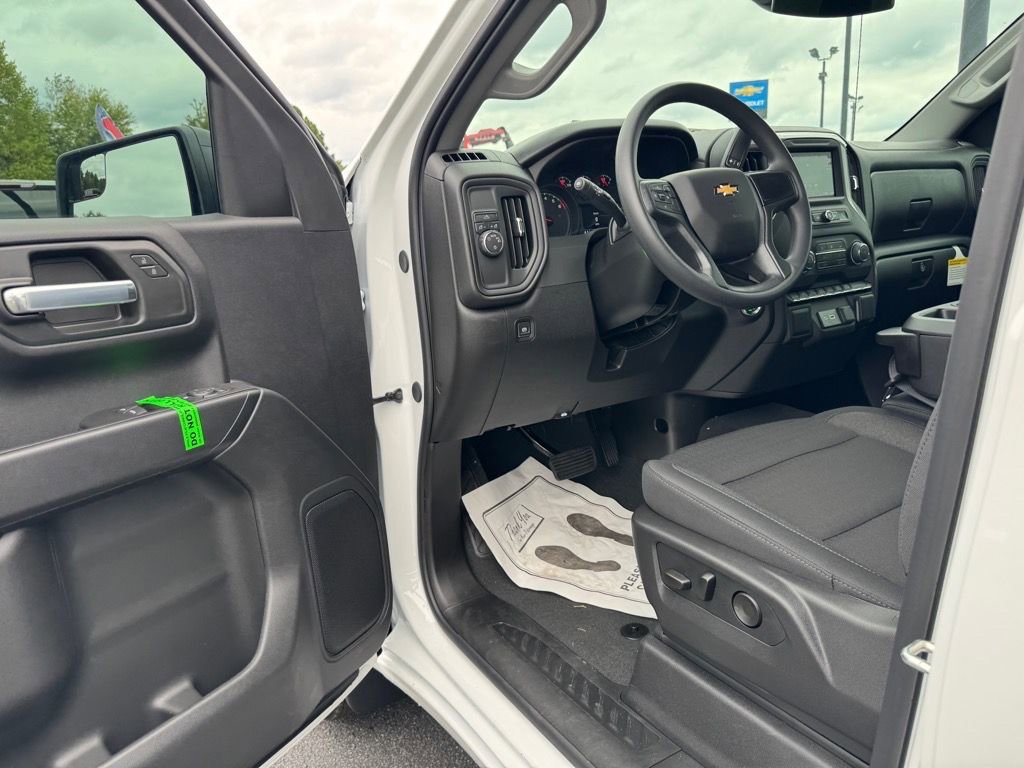2026 Chevrolet Silverado 1500 Custom - Photo 15