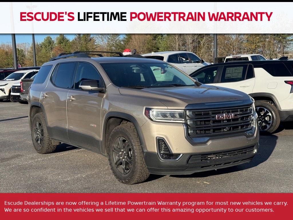 2022 GMC Acadia AT4's photo