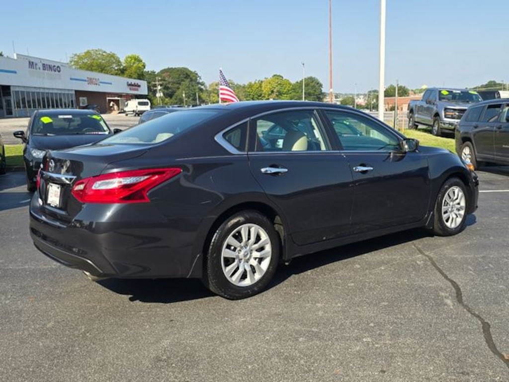 Used 2016 Nissan Altima 2.5 S Sedan