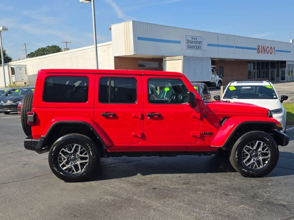 Certified 2025 Jeep Wrangler Sahara SUV