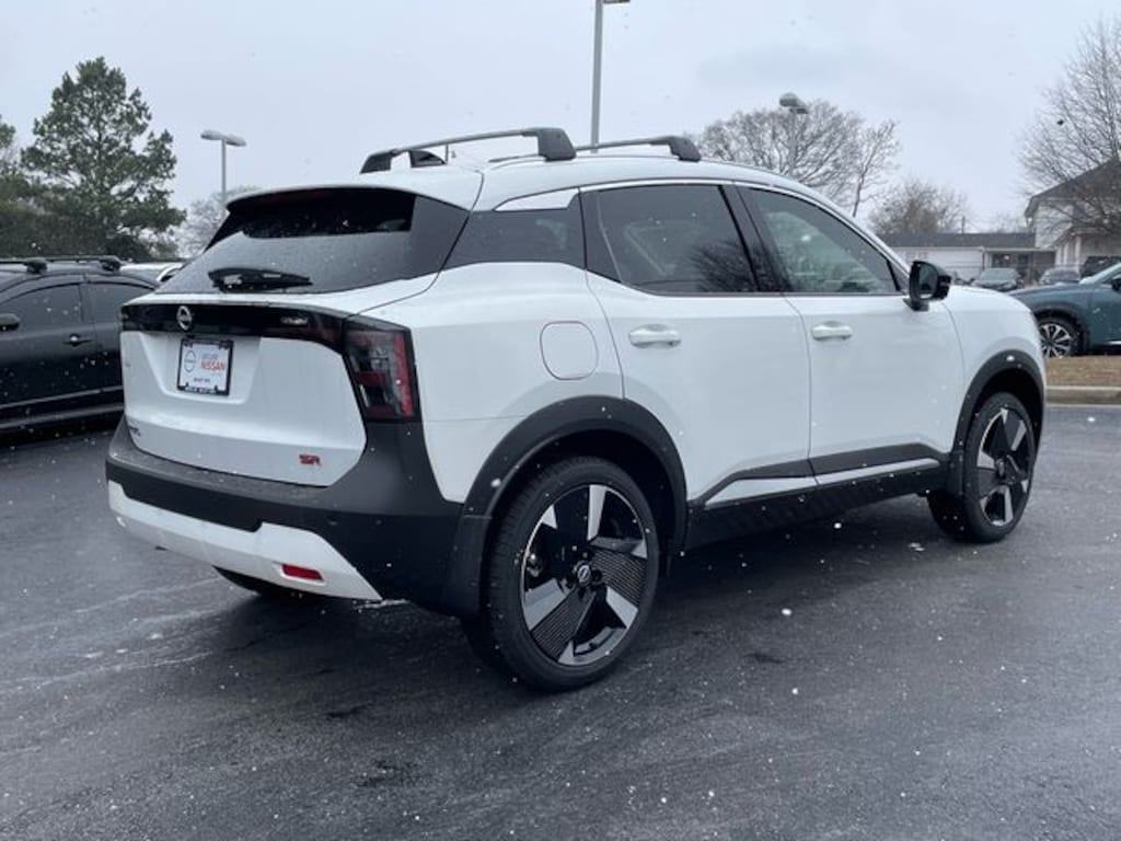 New 2026 Nissan Kicks SR SUV