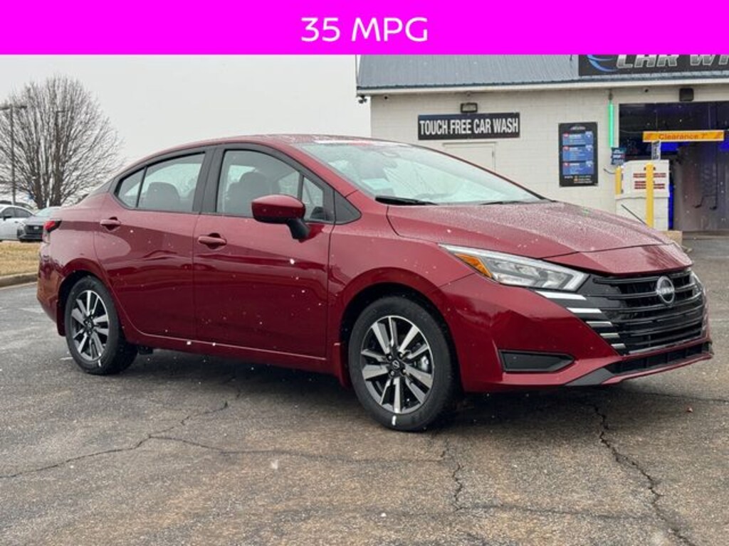 New 2025 Nissan Versa 1.6 SV Sedan
