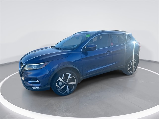 2022 Nissan Rogue Sport SL's photo