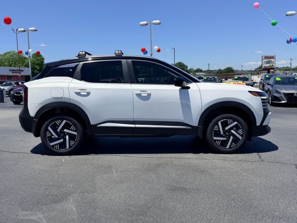 New 2026 Nissan Kicks SV SUV