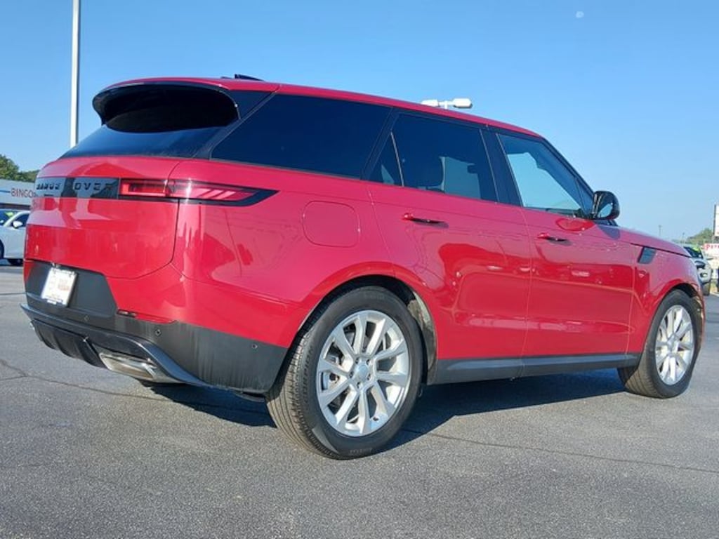 Used 2025 Land Rover Range Rover Sport SE SUV