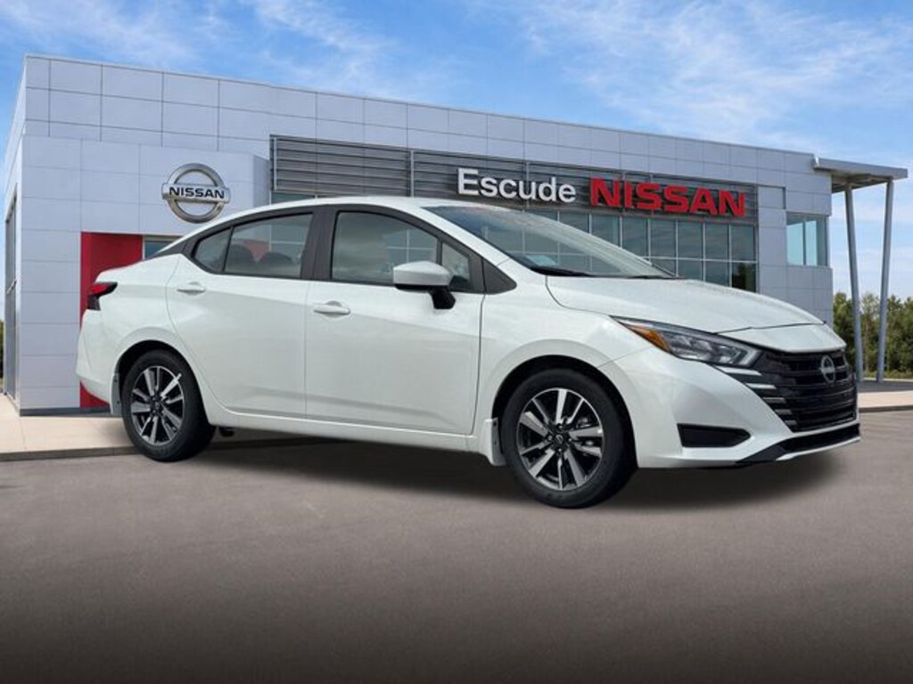 New 2025 Nissan Versa 1.6 SV Sedan