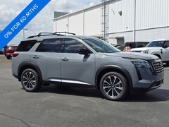 2026 Nissan Pathfinder Platinum SUV