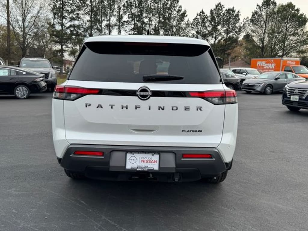 New 2026 Nissan Pathfinder Platinum SUV