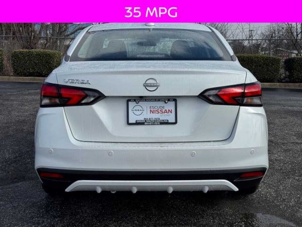 New 2025 Nissan Versa 1.6 SV Sedan