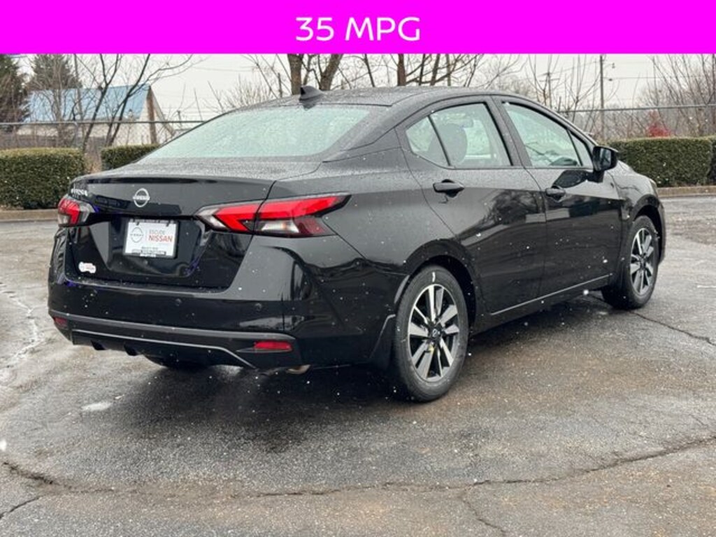 New 2025 Nissan Versa 1.6 SV Sedan