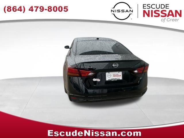 2025 Nissan Altima S - Photo 7