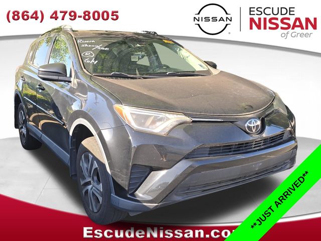 2018 Toyota RAV4 LE AWD's photo