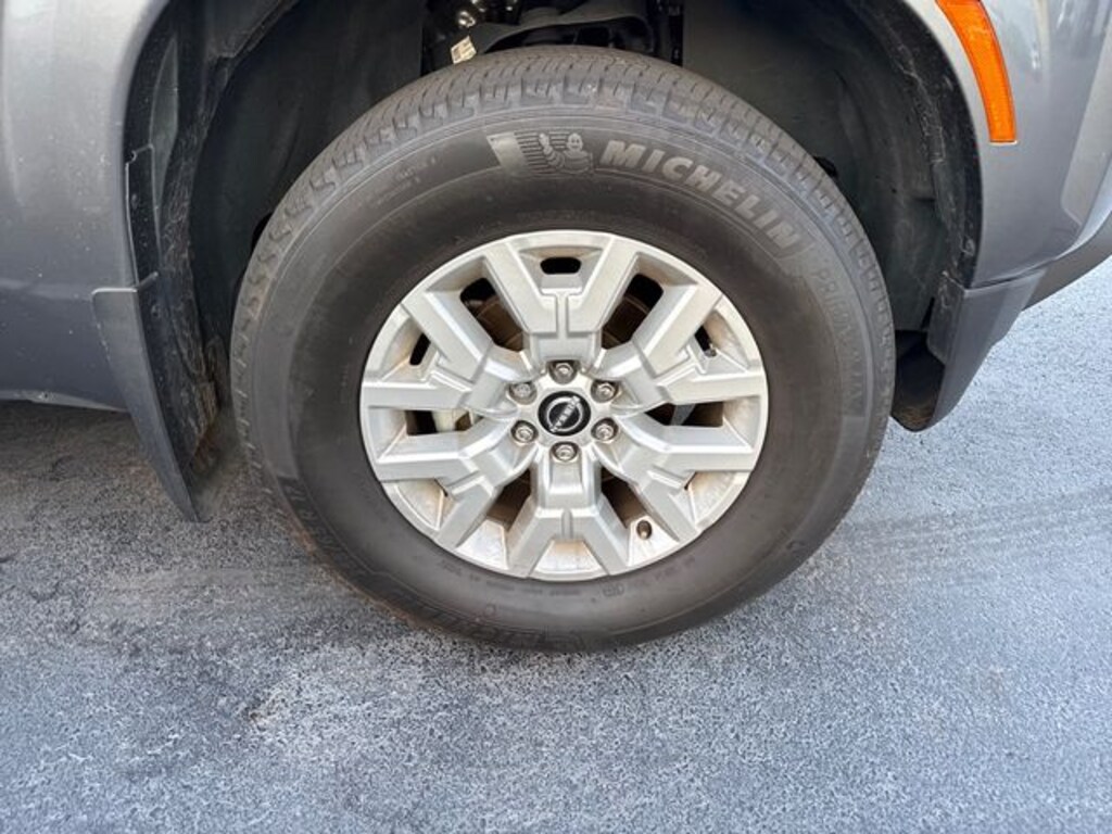 Used 2024 Nissan Frontier SV Truck