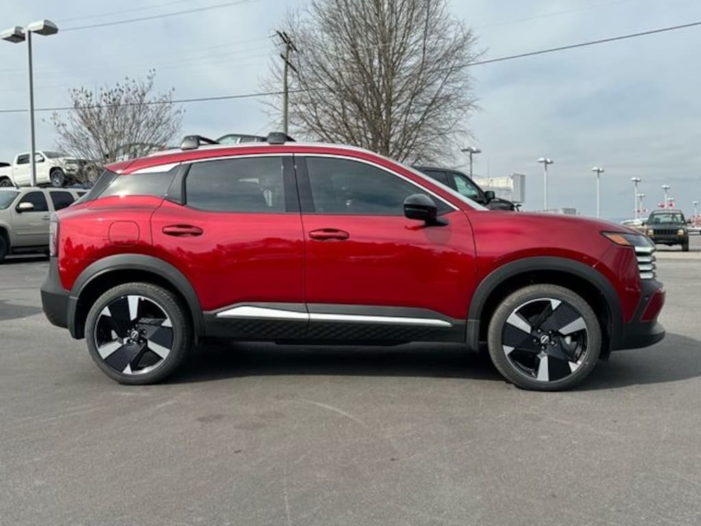 New 2026 Nissan Kicks SR SUV