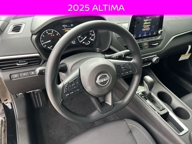2025 Nissan Altima S - Photo 11