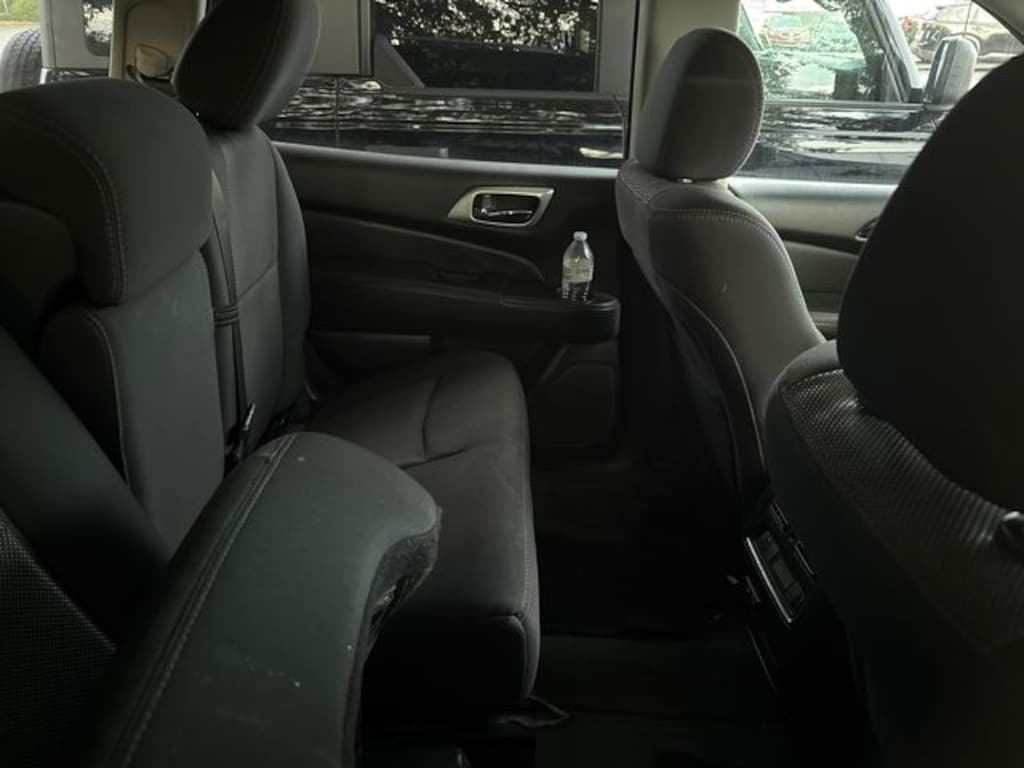 Used 2020 Nissan Pathfinder SV SUV