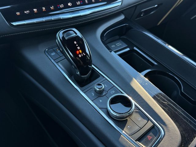 2024 Cadillac Escalade Sport - Photo 18