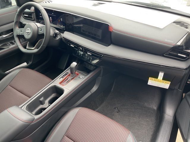 2025 Nissan Kicks SR AWD - Photo 6