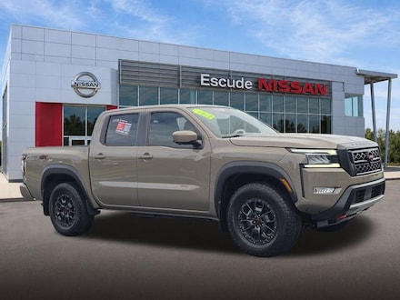 2024 Nissan Frontier PRO-4X Truck