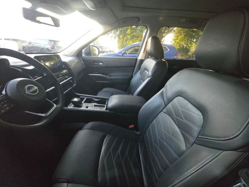 Certified 2025 Nissan Pathfinder Platinum SUV