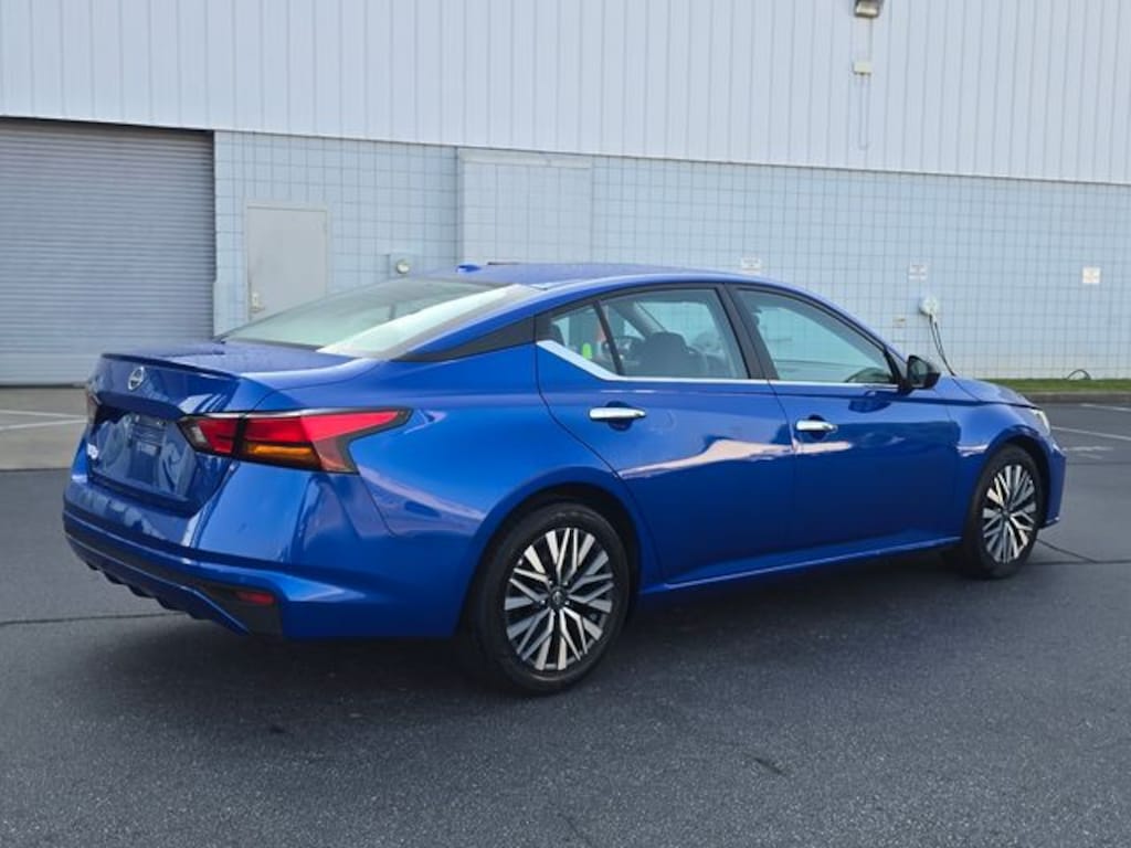 Certified 2025 Nissan Altima 2.5 SV Sedan