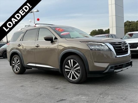 2023 Nissan Pathfinder Platinum SUV