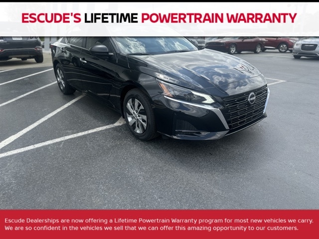 2025 Nissan Altima S's photo