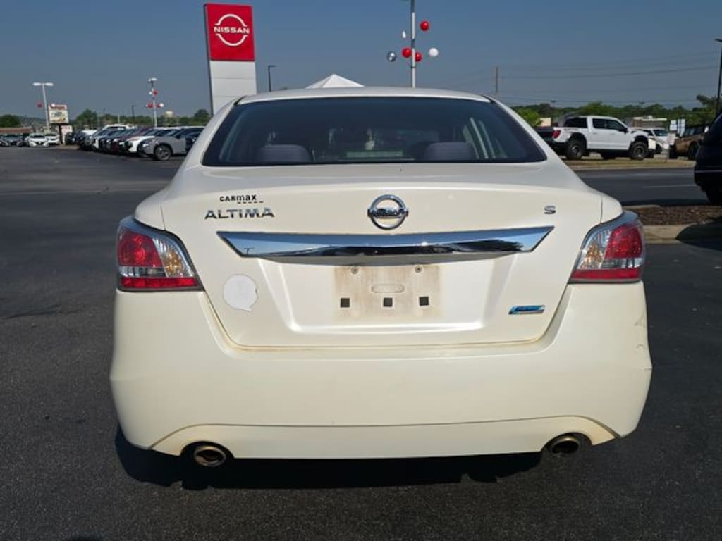 Used 2014 Nissan Altima 2.5 S Sedan