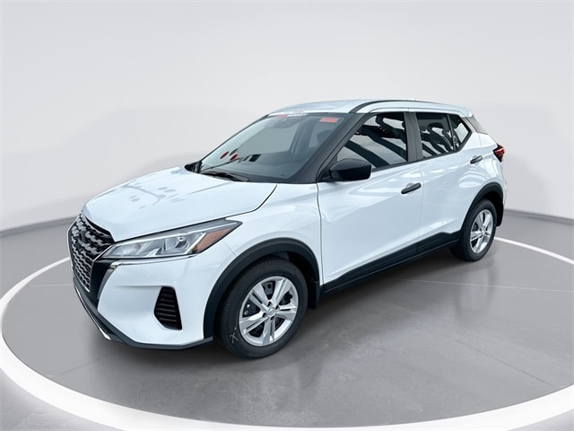 2025 Nissan KICKS PLAY Base's photo