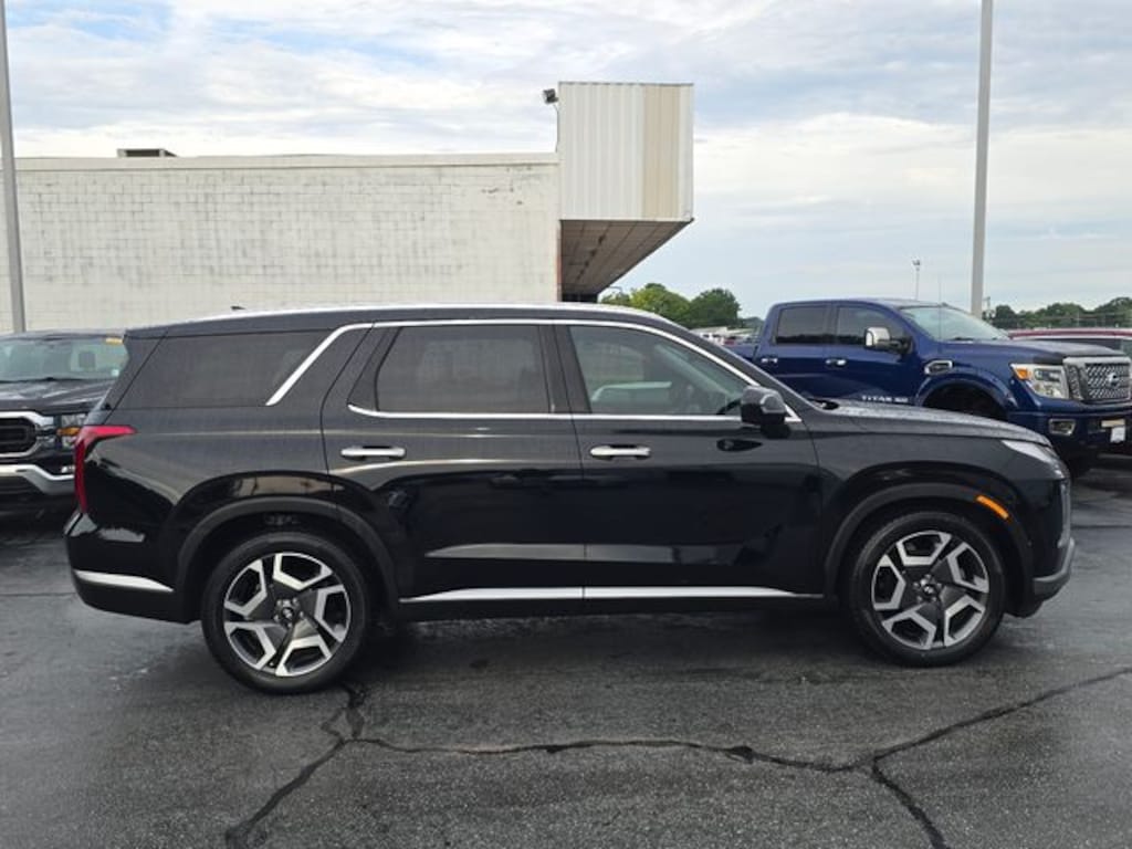 Used 2023 Hyundai Palisade SEL SUV