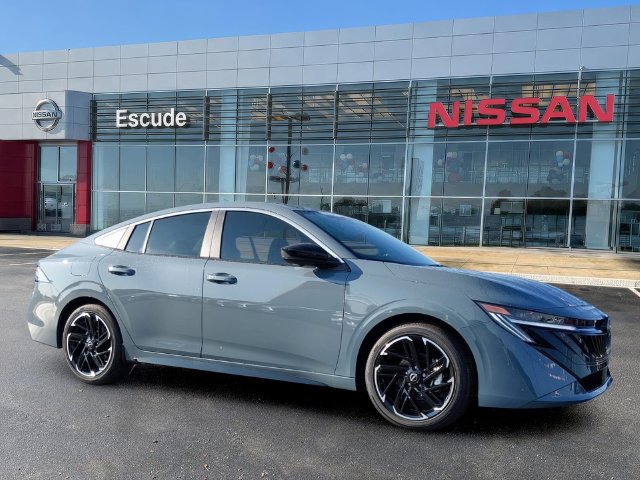 2026 Nissan Sentra SR Sedan